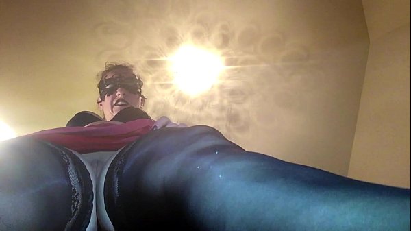 I'll crush you, I'll trample you! Giant Venus