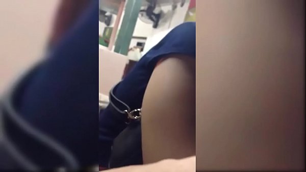 Ascolta la grotta EM che racconta storie sulla gente di Hanoi