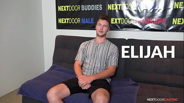 NextDoorStudios – Bestanden oder nicht bestanden? Casting-Vorsprechen für einen 20-Jährigen mit großem Schwanz