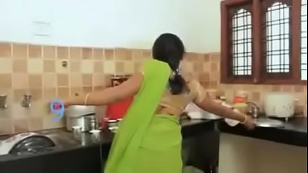 DEVER VÀ BHABHI HOT SAREE Rốn LÃNG MẠN TRONG PHÒNG NGỦ