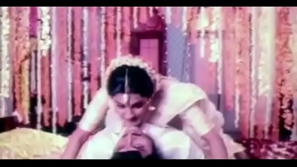 Einblicke in Chandrakalas Sitzungen mit ihrem Ehemann