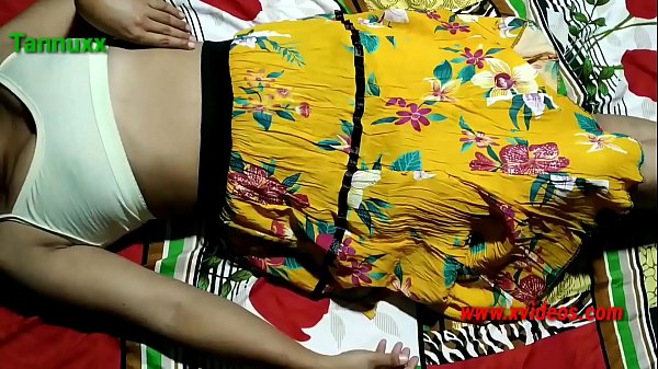 Incroyable Teen Girl s'amuse chez l'adolescente