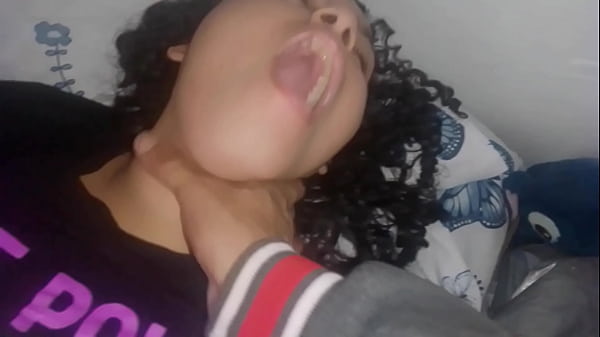 PLAYING WITH THE HOT FAT GIRL'S PUSSY USING VIBRATORS, I MADE HER PUSSY_O GREEDY WET