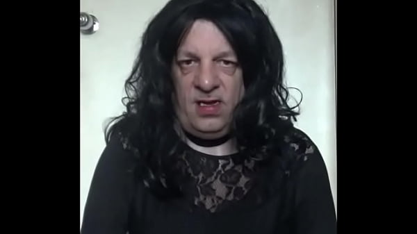 per tutti quelli che guardano i miei video e a cui non piacciono, tutto quello che stai facendo è incoraggiarmi a realizzare più video