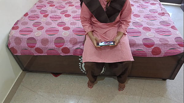 Estudiante desi estaba follando con su profesor en posición de perrito