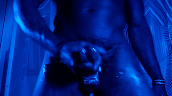 Grande Galo Preto Peludo Adoração Aleluia Johnson (Dr. Manhattan)